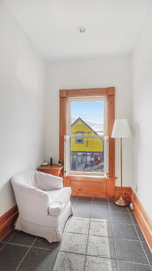 Sail Inn B&B Lunenburg Extérieur photo