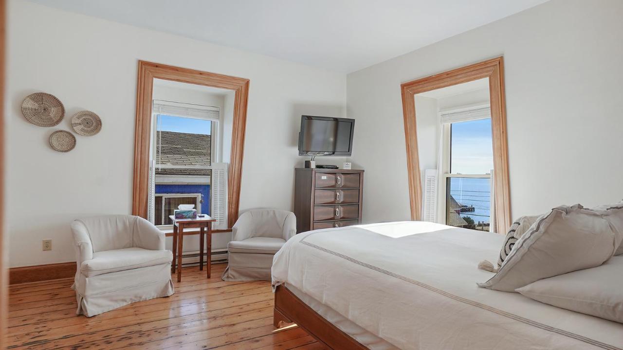 Sail Inn B&B Lunenburg Extérieur photo