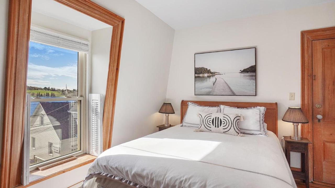 Sail Inn B&B Lunenburg Extérieur photo