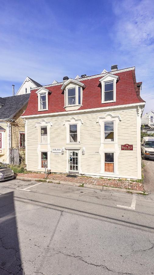 Sail Inn B&B Lunenburg Extérieur photo